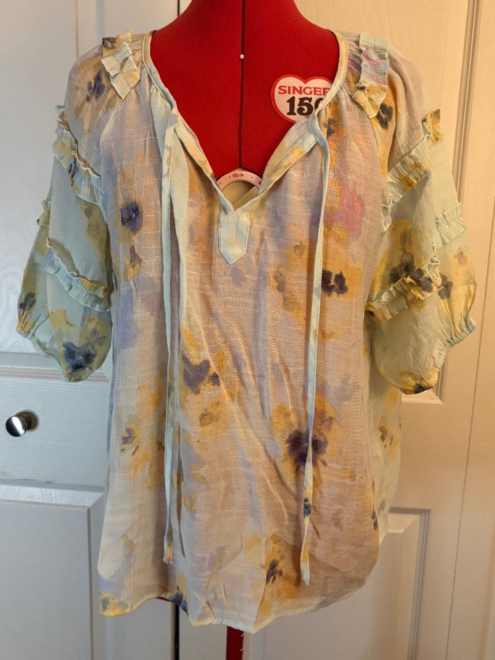 Zac & Rachel Short Sleeve Floral Blouse M